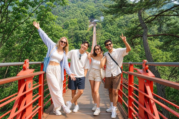 Seoul City Highlights Tour: Hanok Village, Scenic Routes - Photo 1 of 17